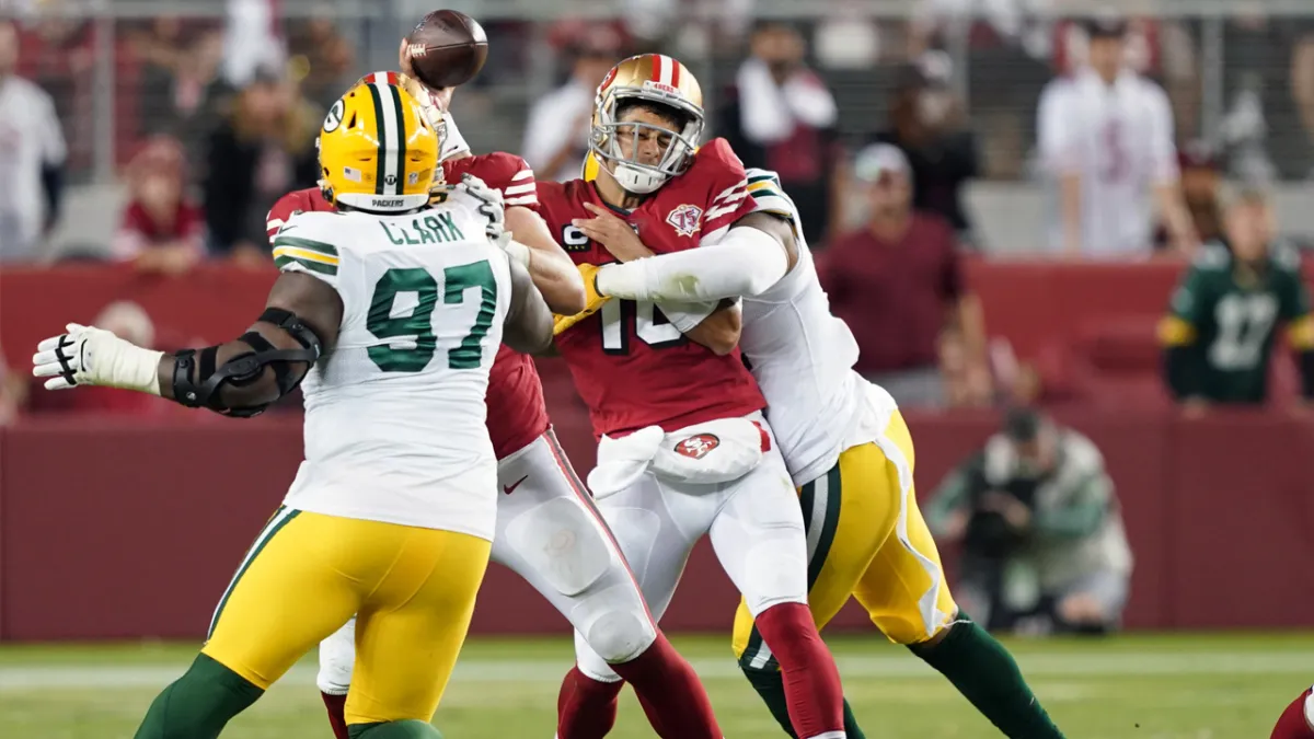 jimmy g vs packers 0025