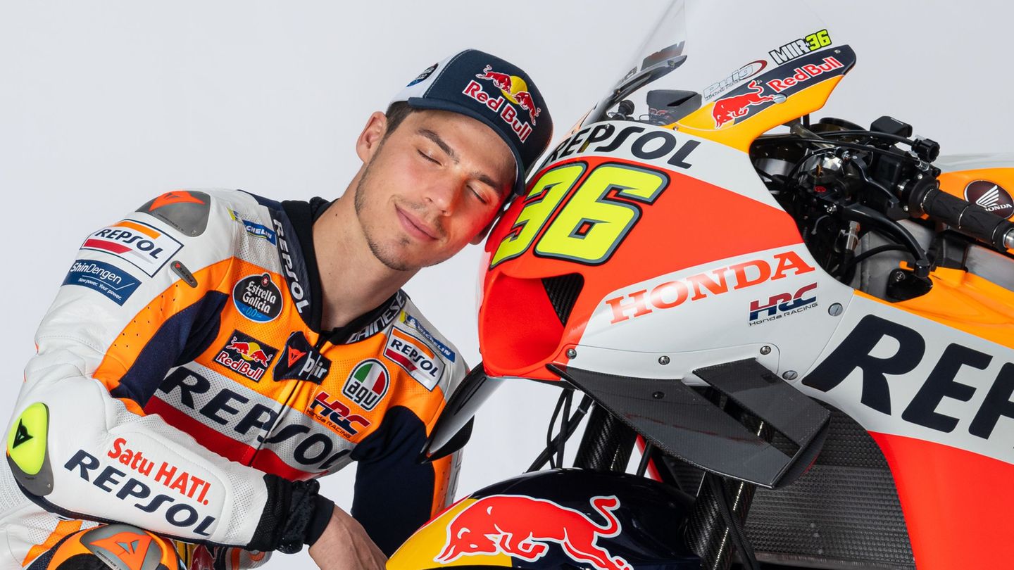 Joan Mir helmet design 2023