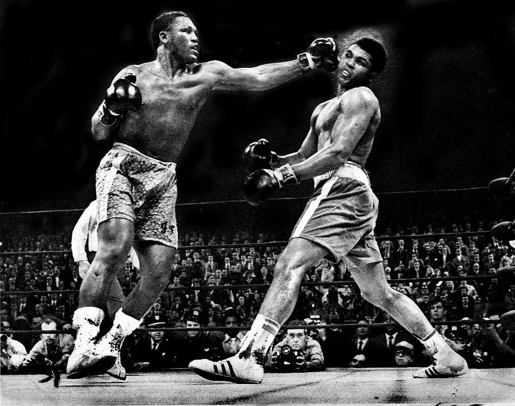 Joe Frazier boxing
