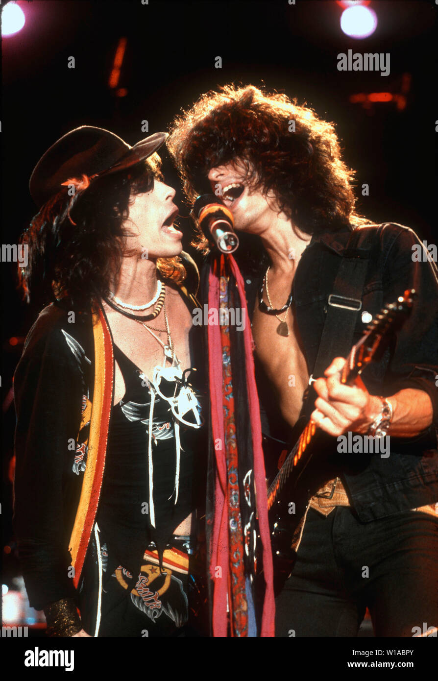 joe perry background