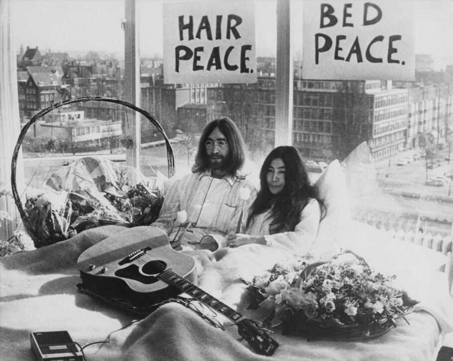 John Lennon Yoko Ono iconic photo