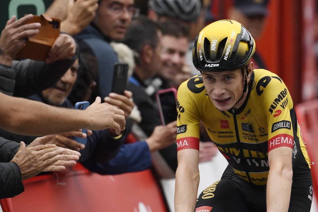 jonas vingegaard vuelta 2023