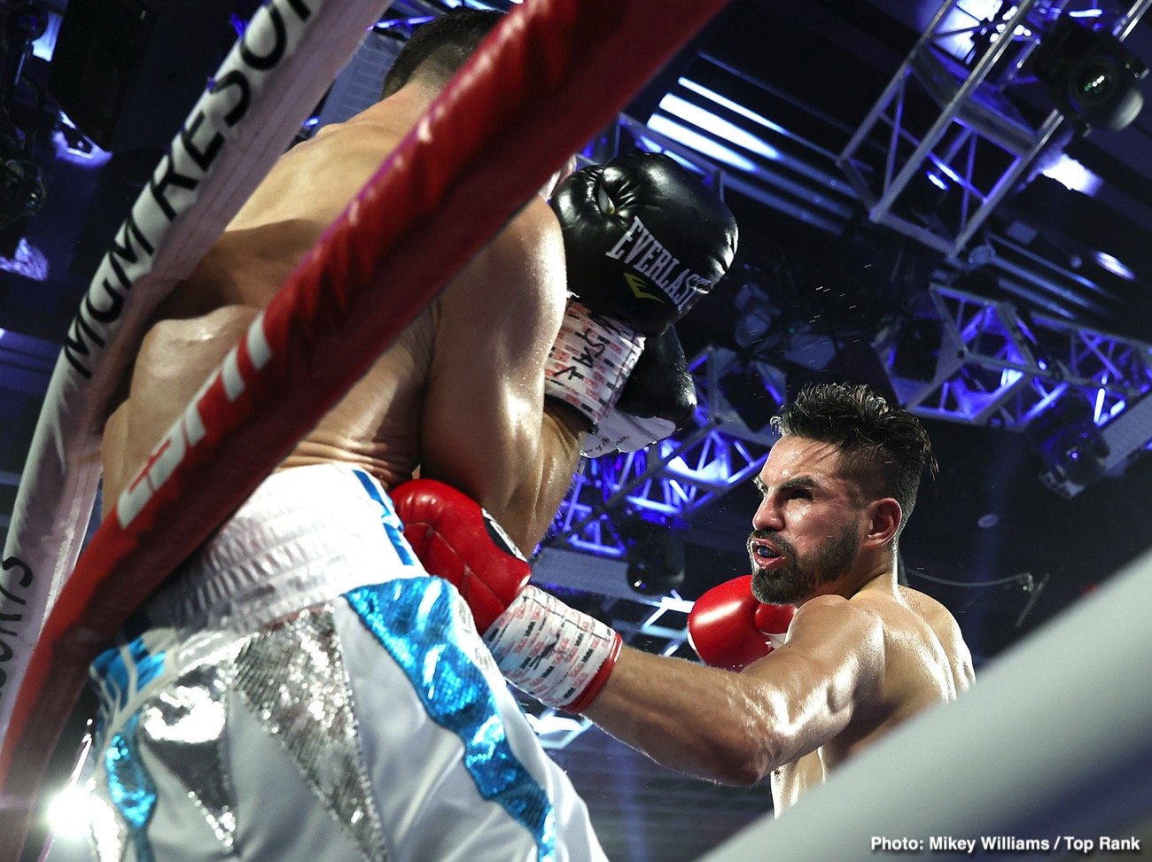 josh taylor vs jose ramirez 0017