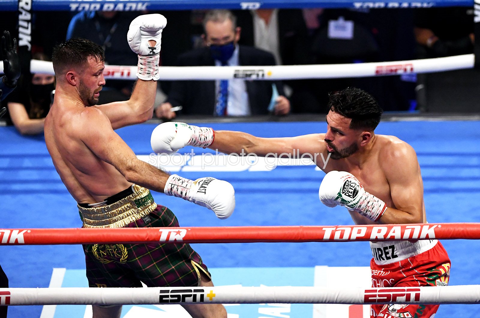 josh taylor vs jose ramirez 0022