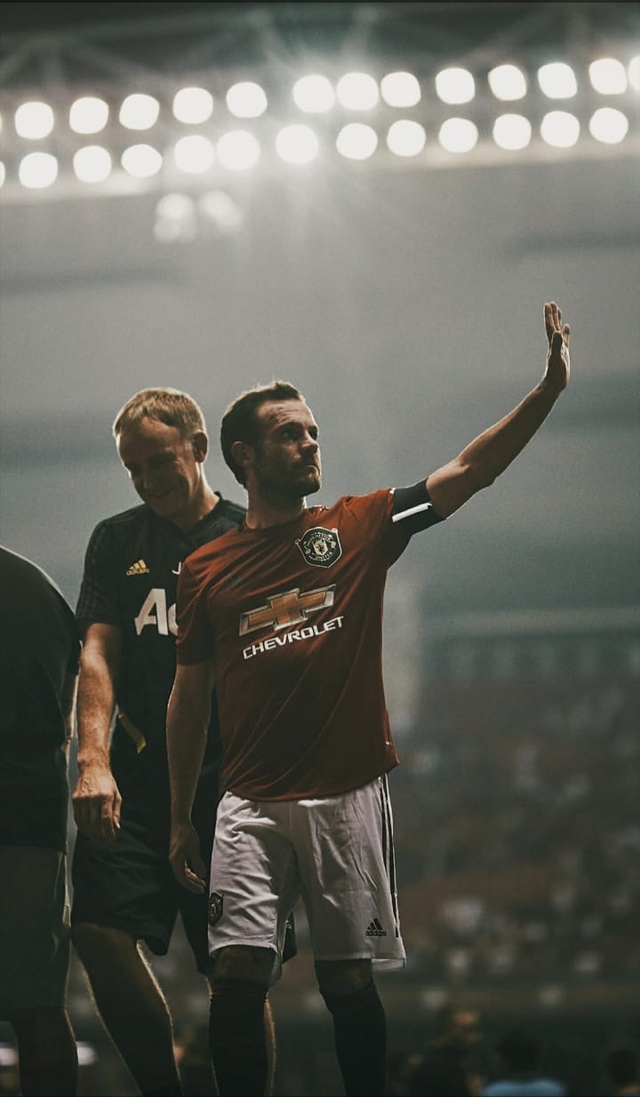 Juan Mata soccer images