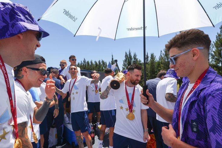 julian alvarez messi 0031