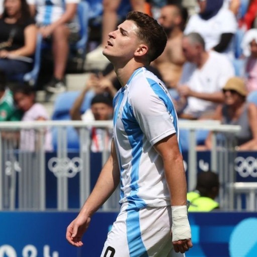 Julian Alvarez transfer news