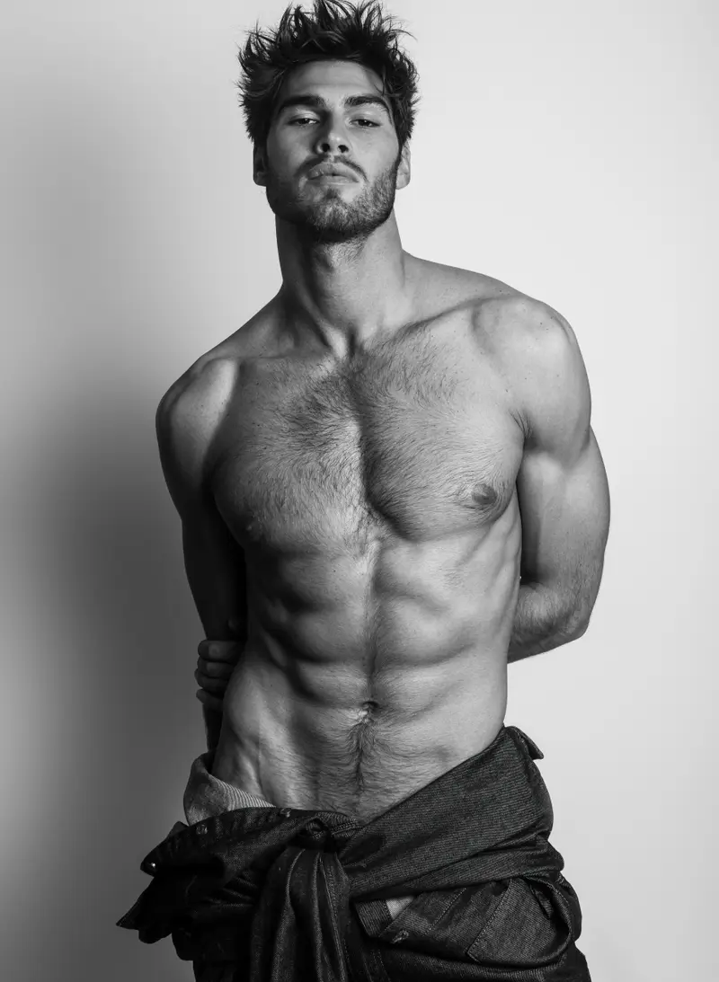justin thomas shirtless 0029