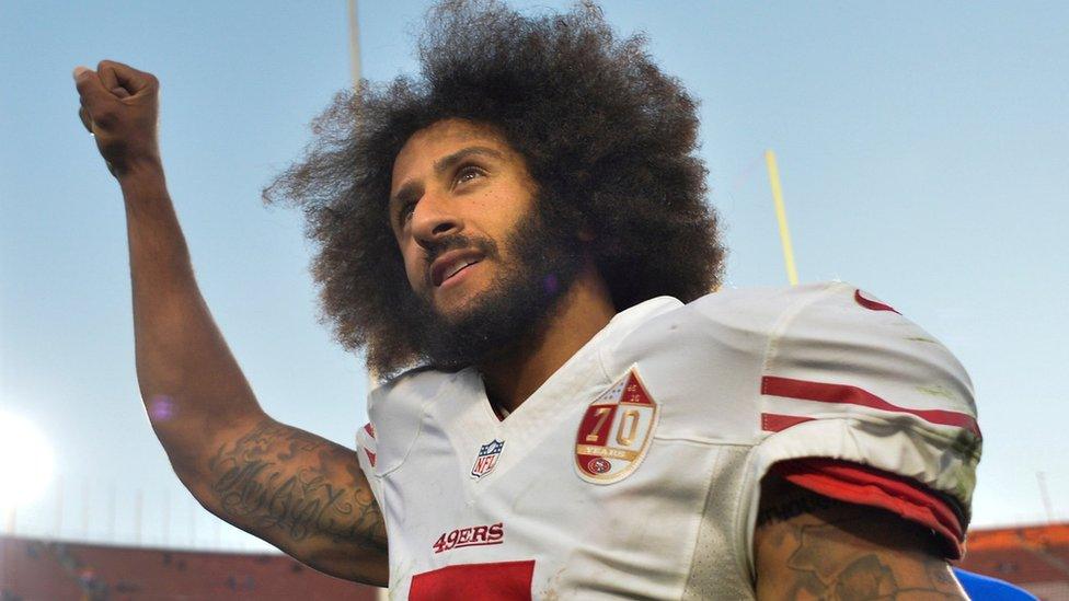 Kaepernick photos with teammates