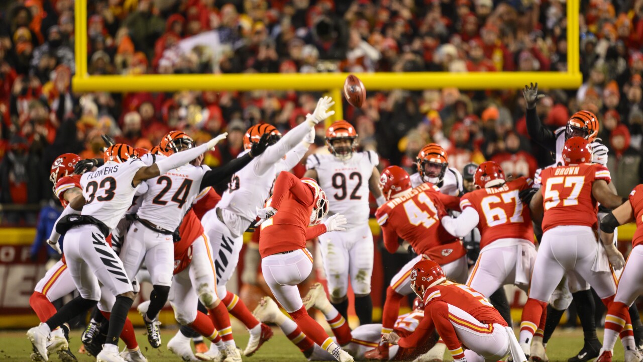 kc vs oakland 0017