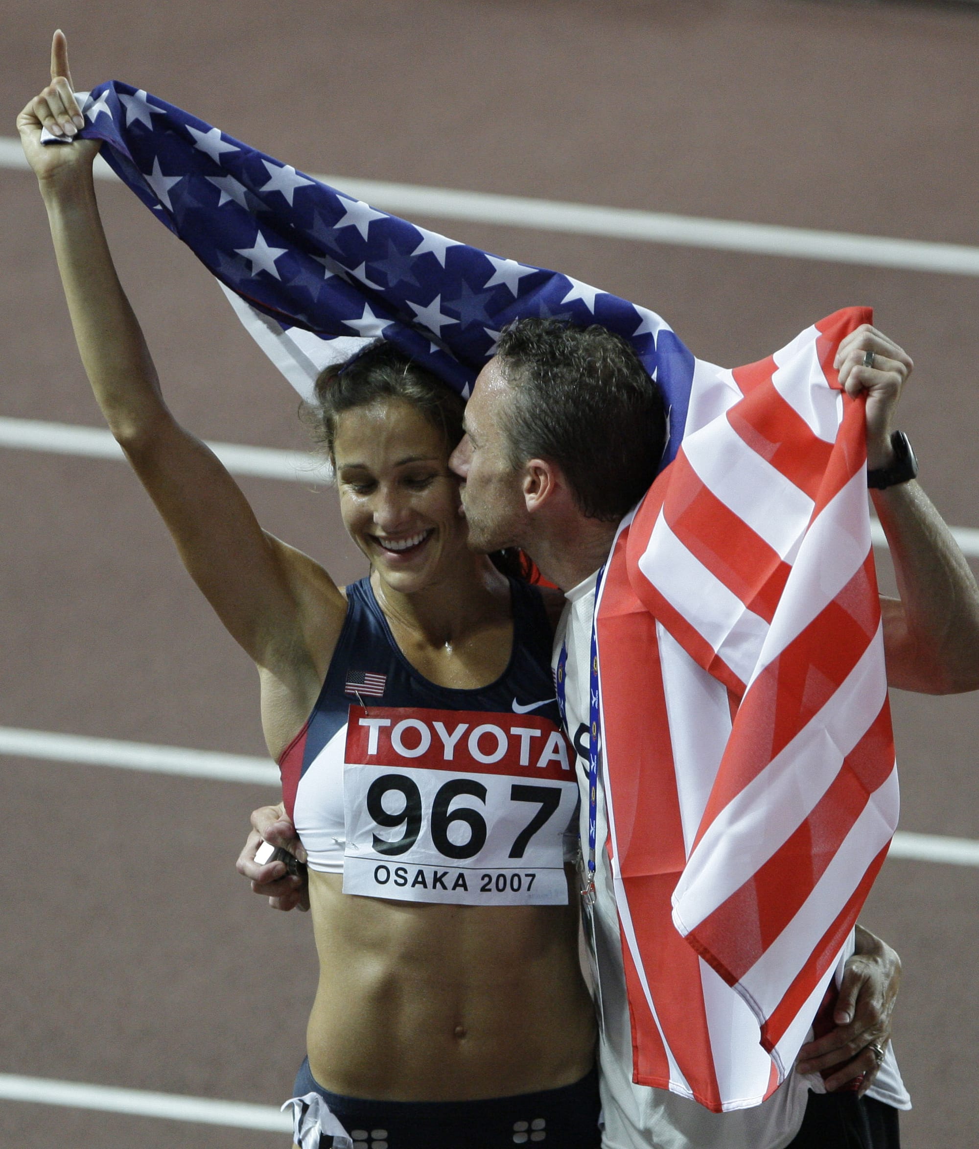 kara goucher osaka 0017