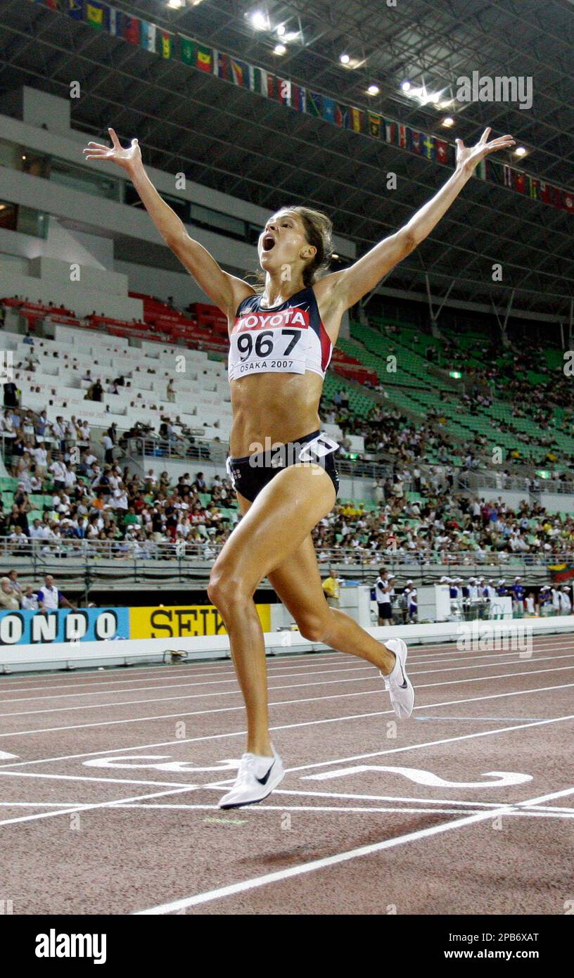 Kara Goucher running style