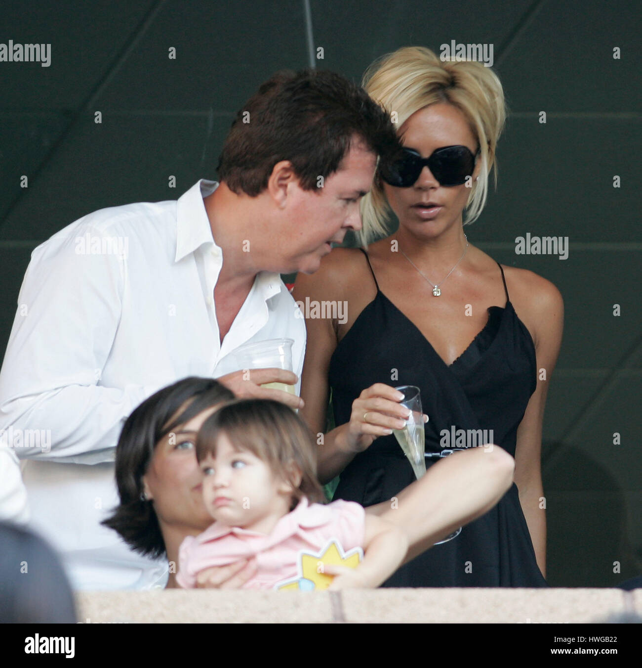 katie holmes victoria beckham 0062