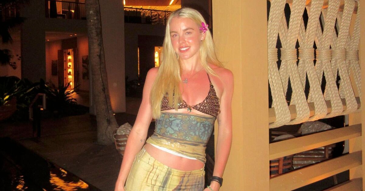 keely hodgkinson bikini 0015