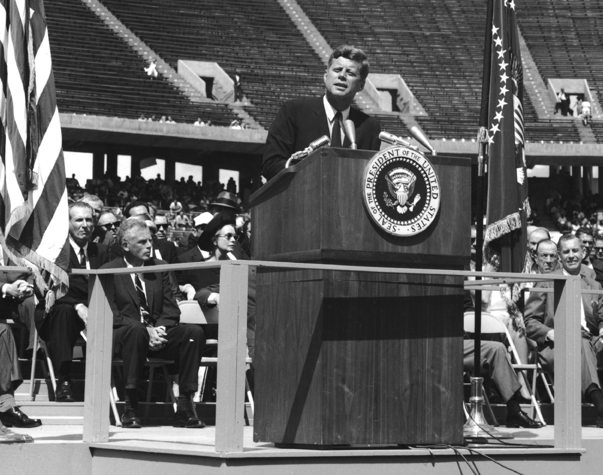 kennedy and moon 0032