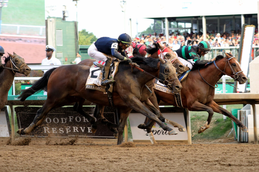 secretariat wins triple crown