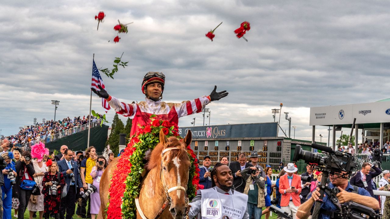 secretariat wins triple crown 0028