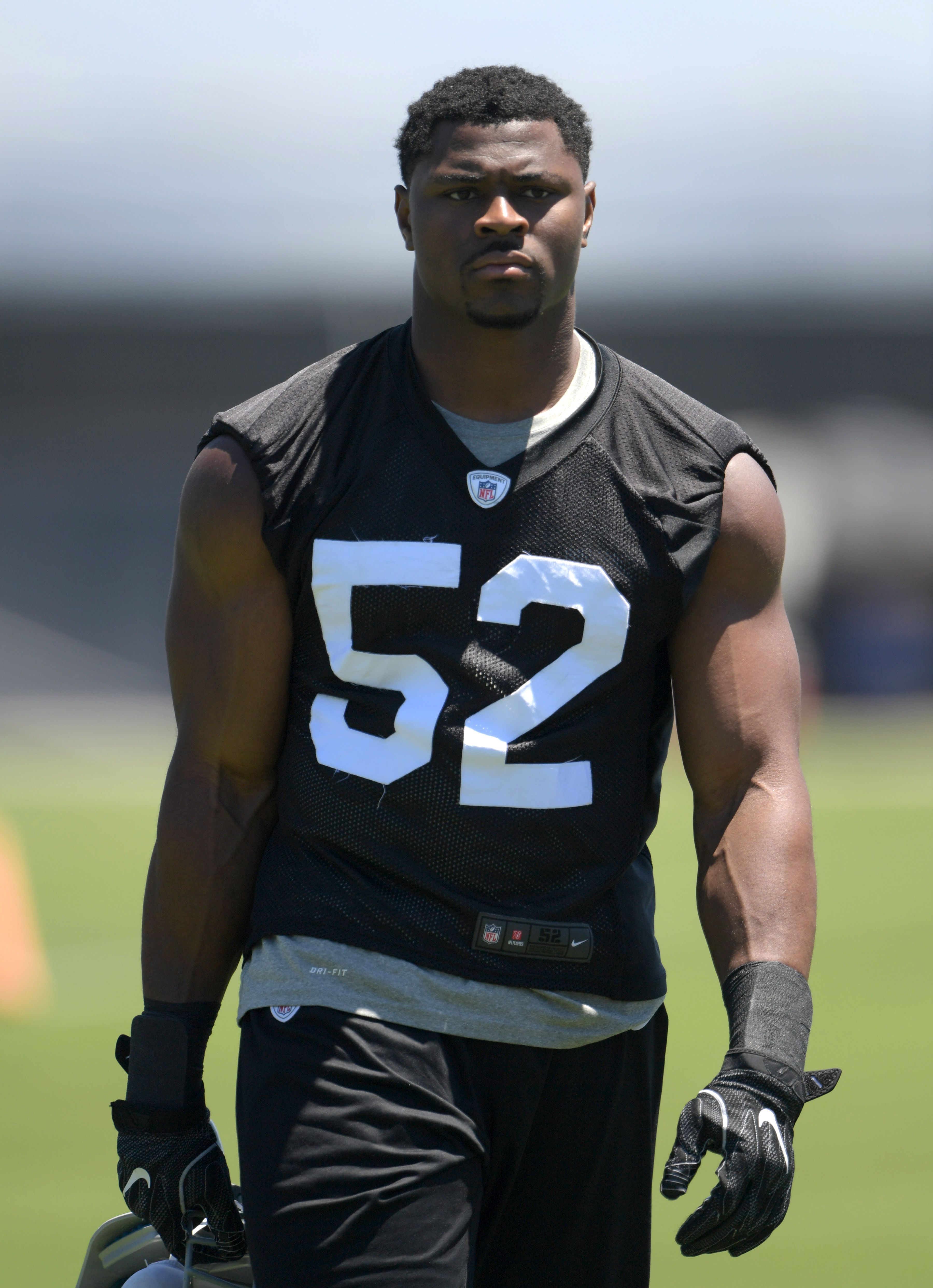 khalil mack rams 0017