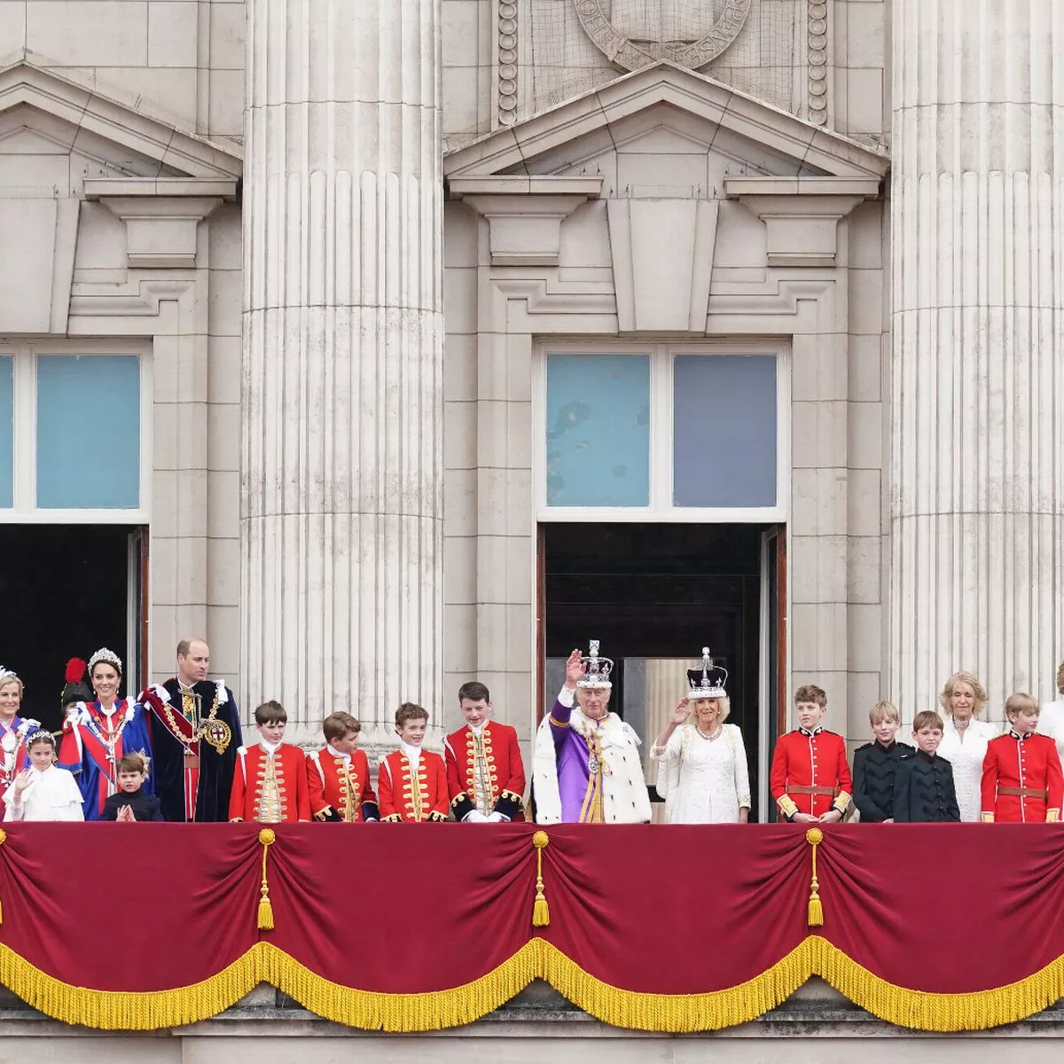 king charles balcony photo 0017