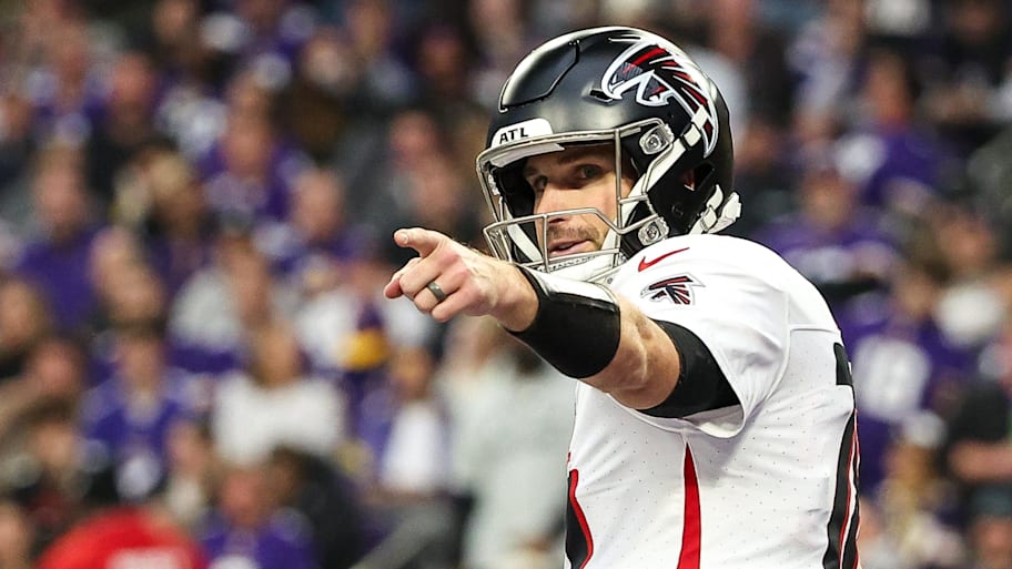 Kirk Cousins game day images