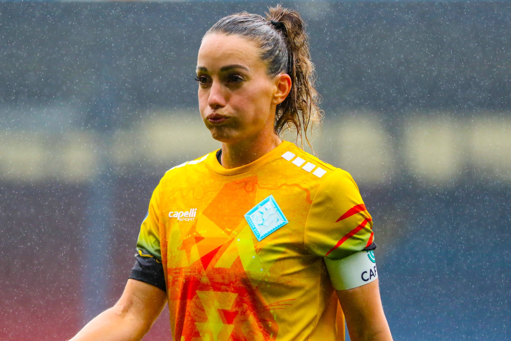 kosovare asllani current teams 0030