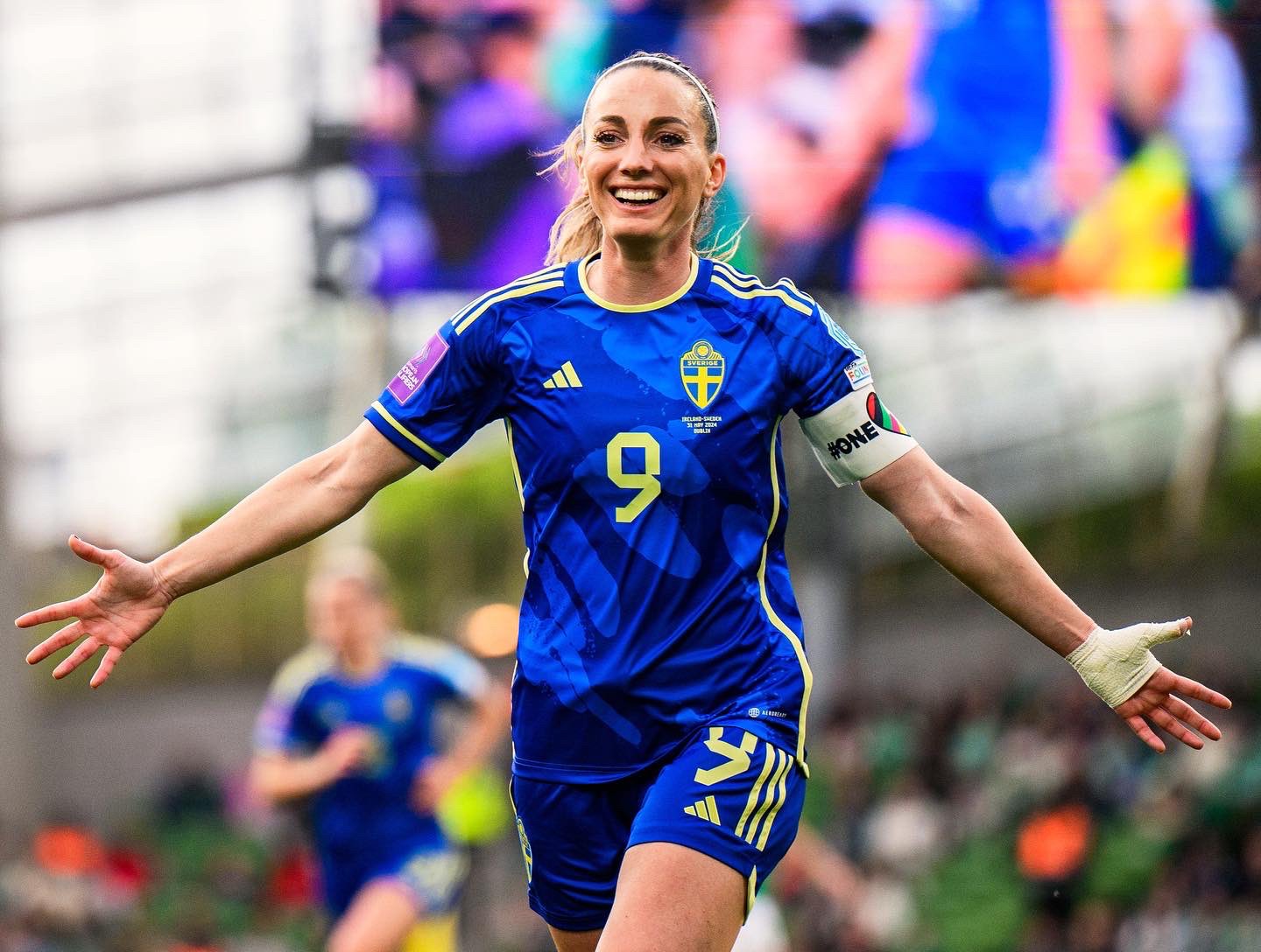 kosovare asllani current teams 0045