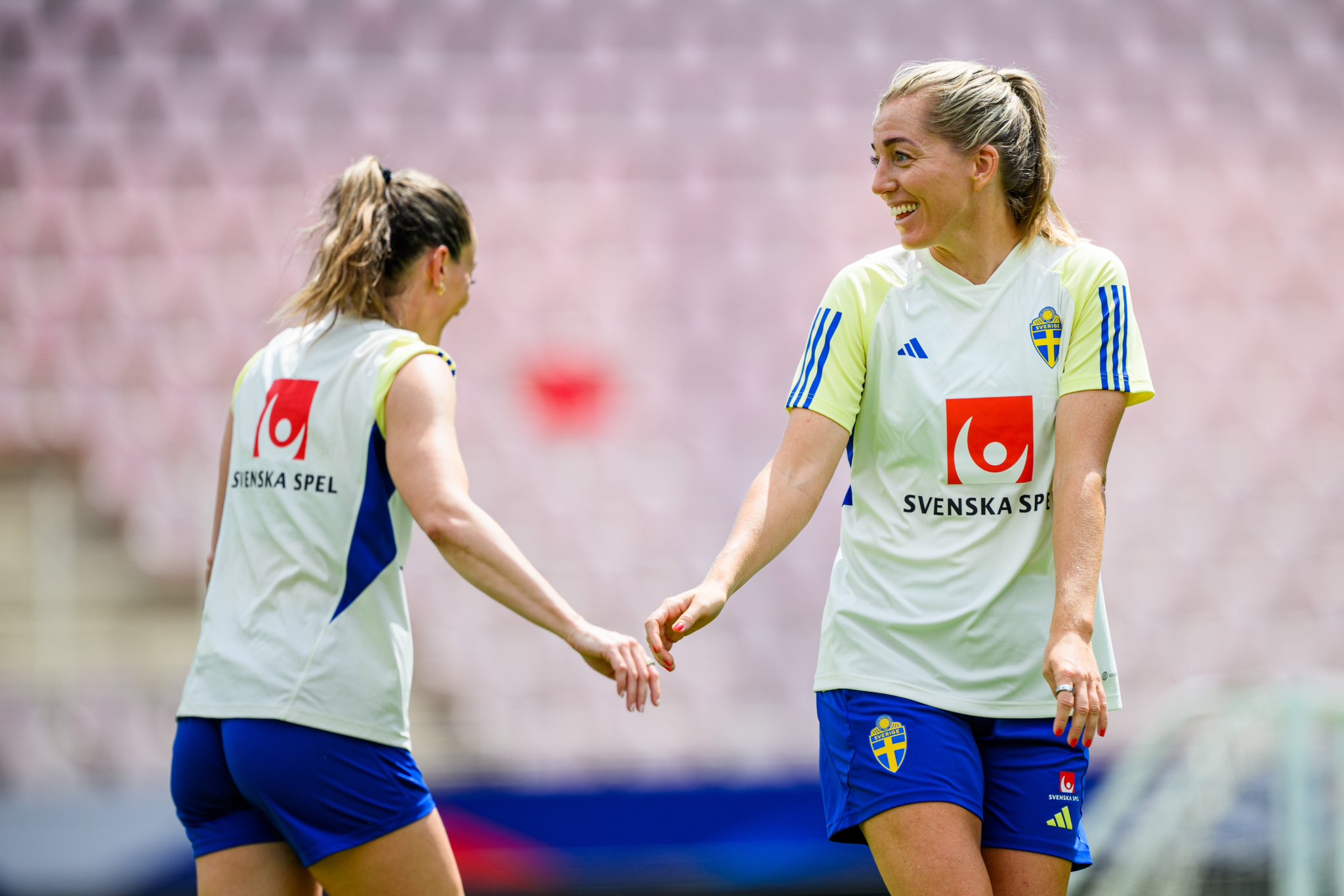 kosovare asllani current teams 0057