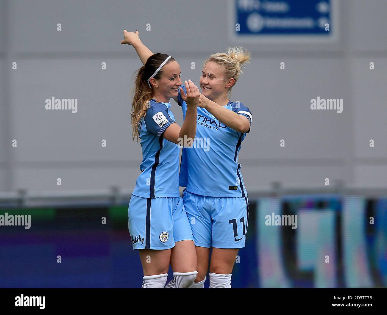 kosovare asllani current teams 0075