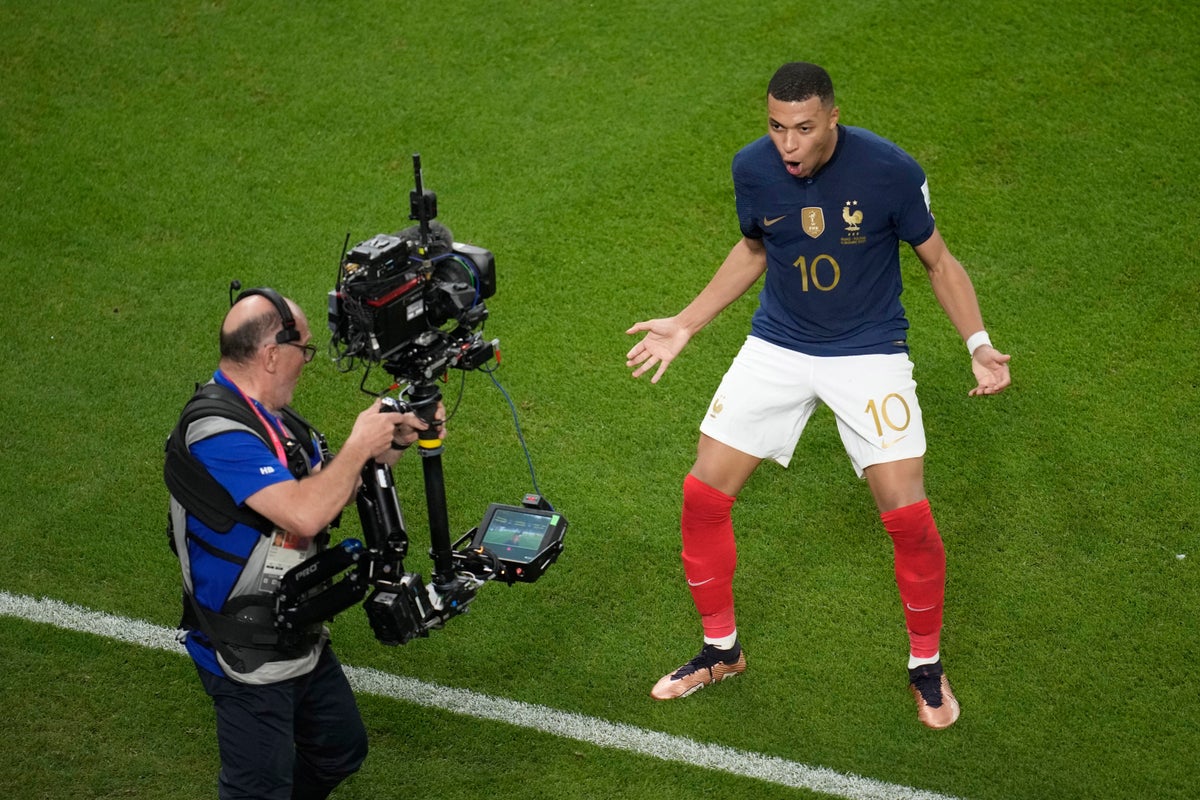 kylian mbappe golden boot 0022