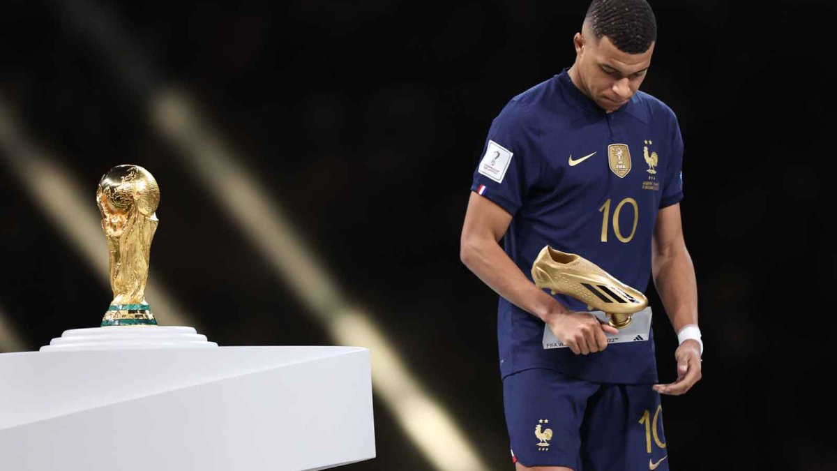 kylian mbappe golden boot 0039