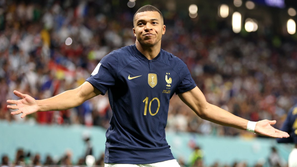 kylian mbappe golden boot 0045