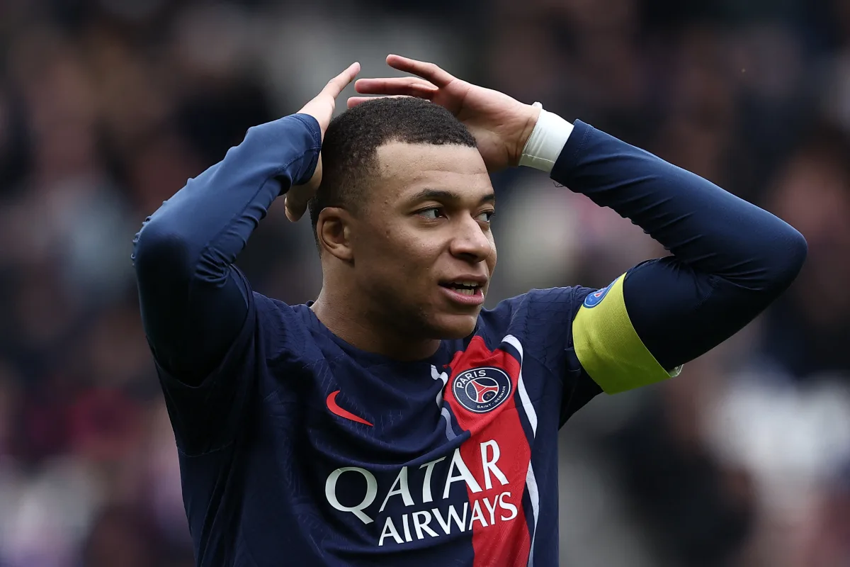kylian mbappe golden boot 0058