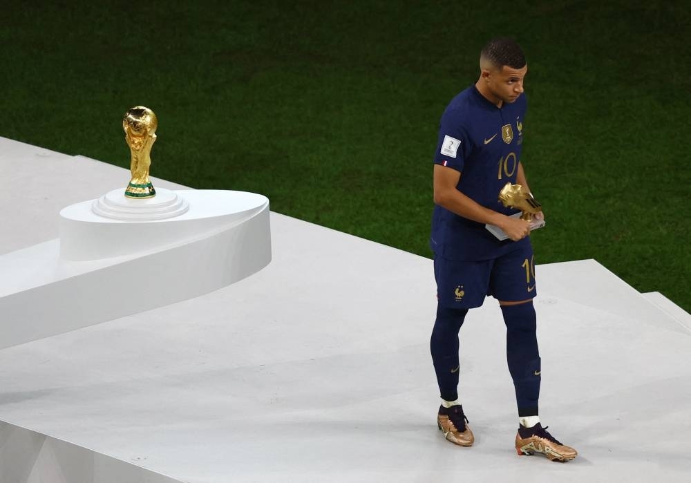 kylian mbappe golden boot 0066