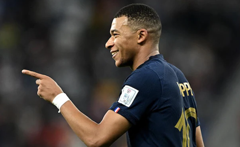 kylian mbappe golden boot 0087