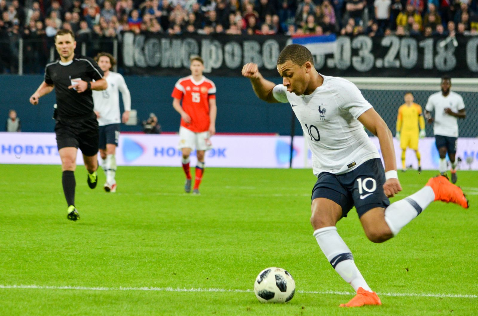 kylian mbappe - world cup 2018 france soccer player wallpapers 0017