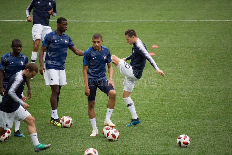 kylian mbappe - world cup 2018 france soccer player wallpapers 0039