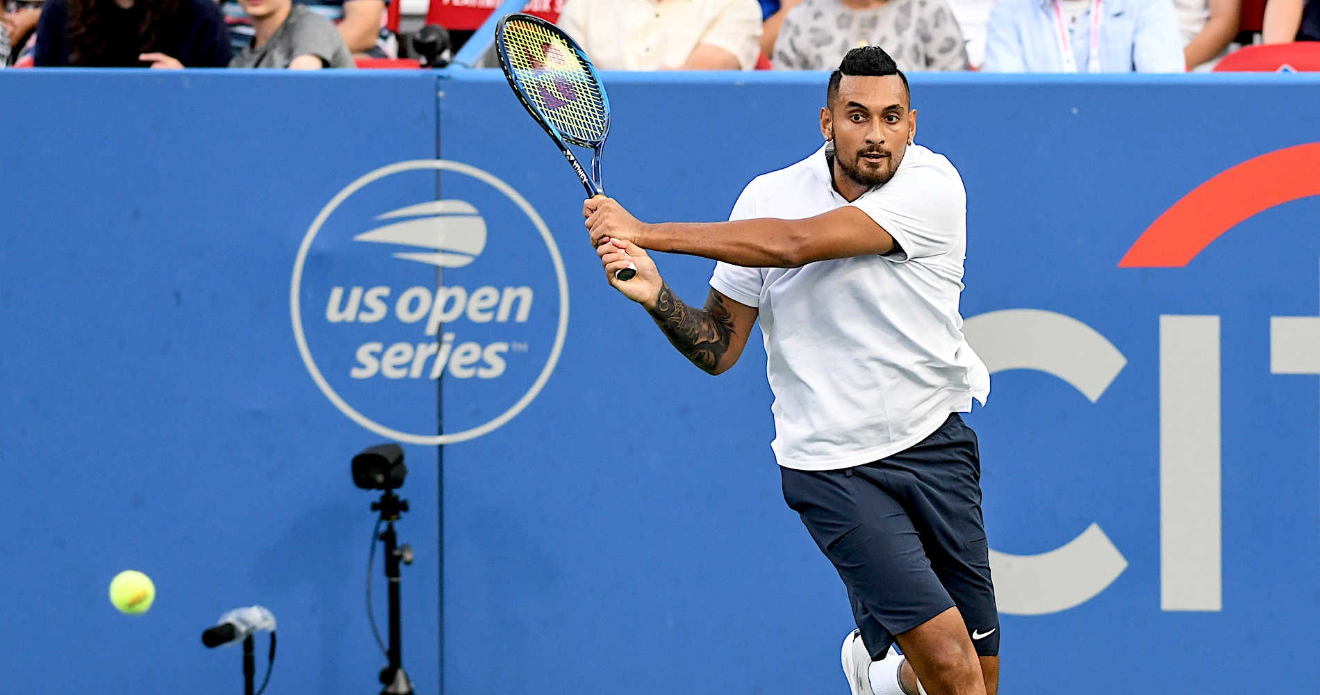 kyrgios backhand 0015