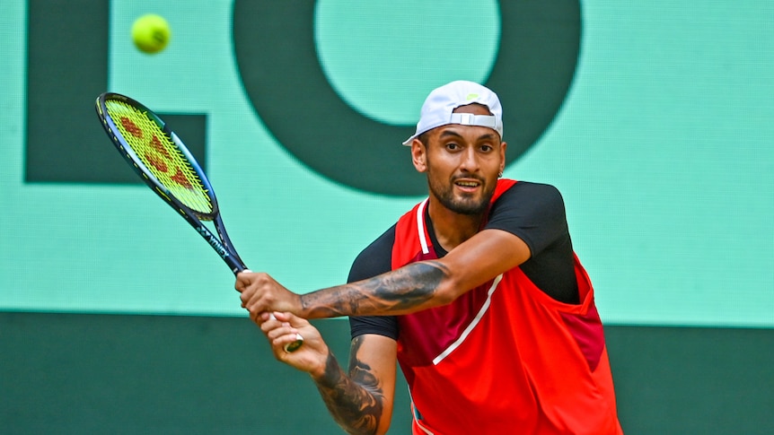 kyrgios backhand 0018