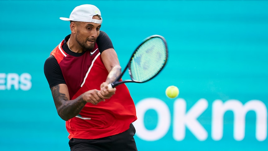 kyrgios backhand 0038