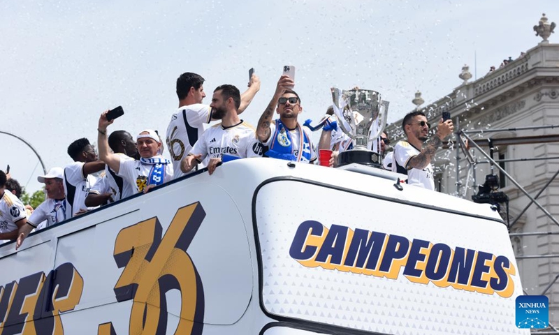 la liga trophy 2023 0040