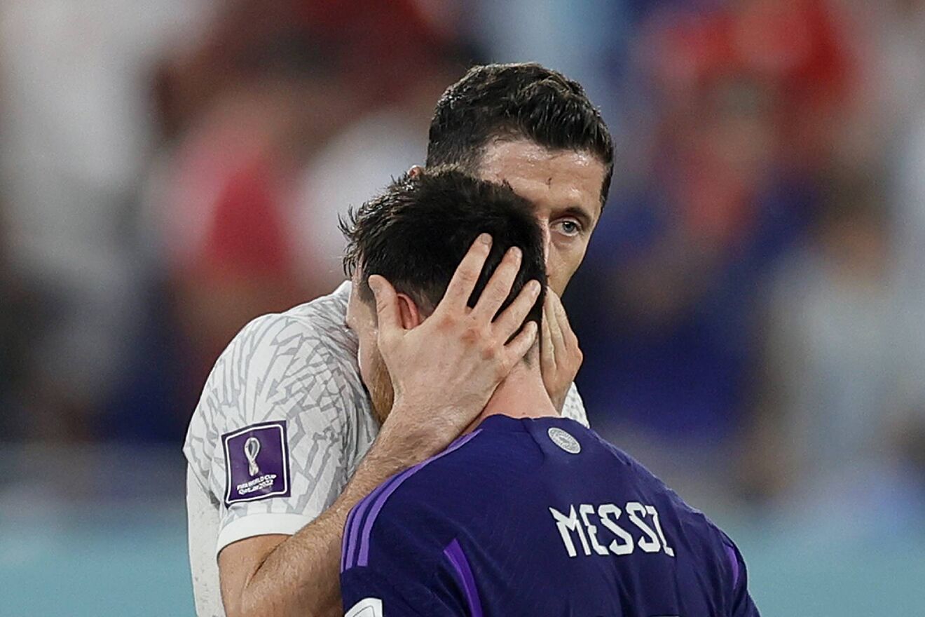 lewandowski vs messi 0009