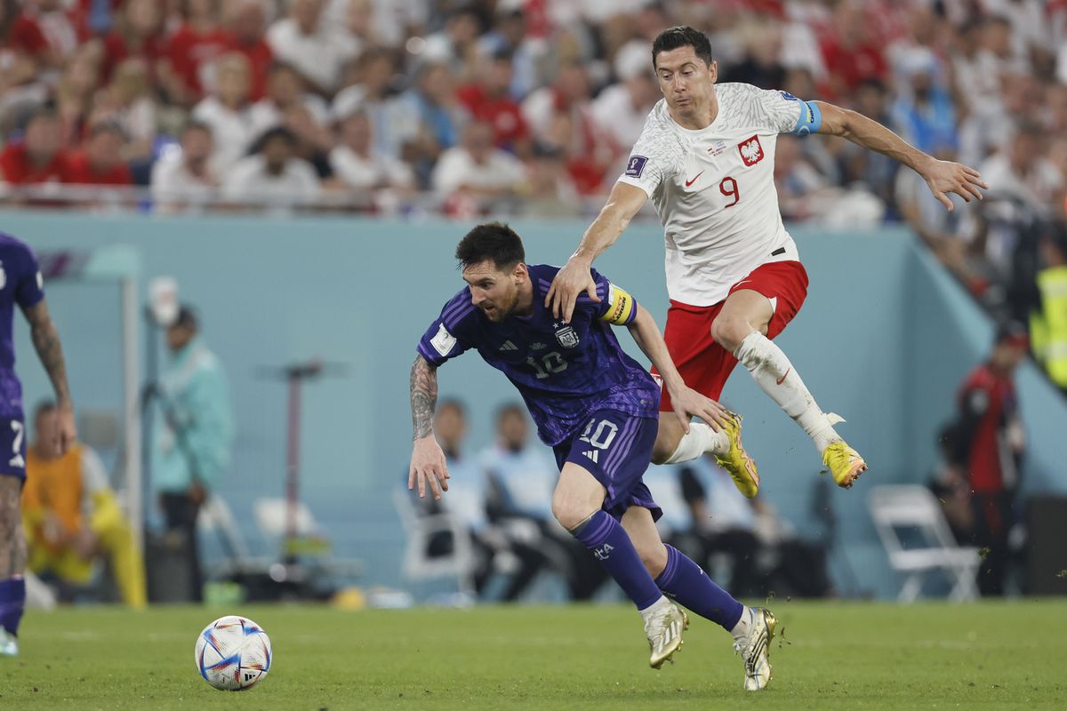 lewandowski vs messi 0010