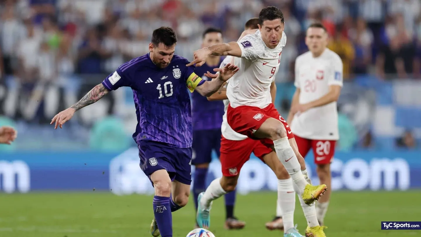 lewandowski vs messi 0016