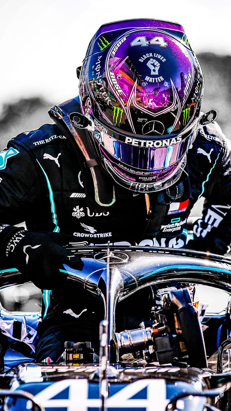 lewis hamilton pfp graphics.