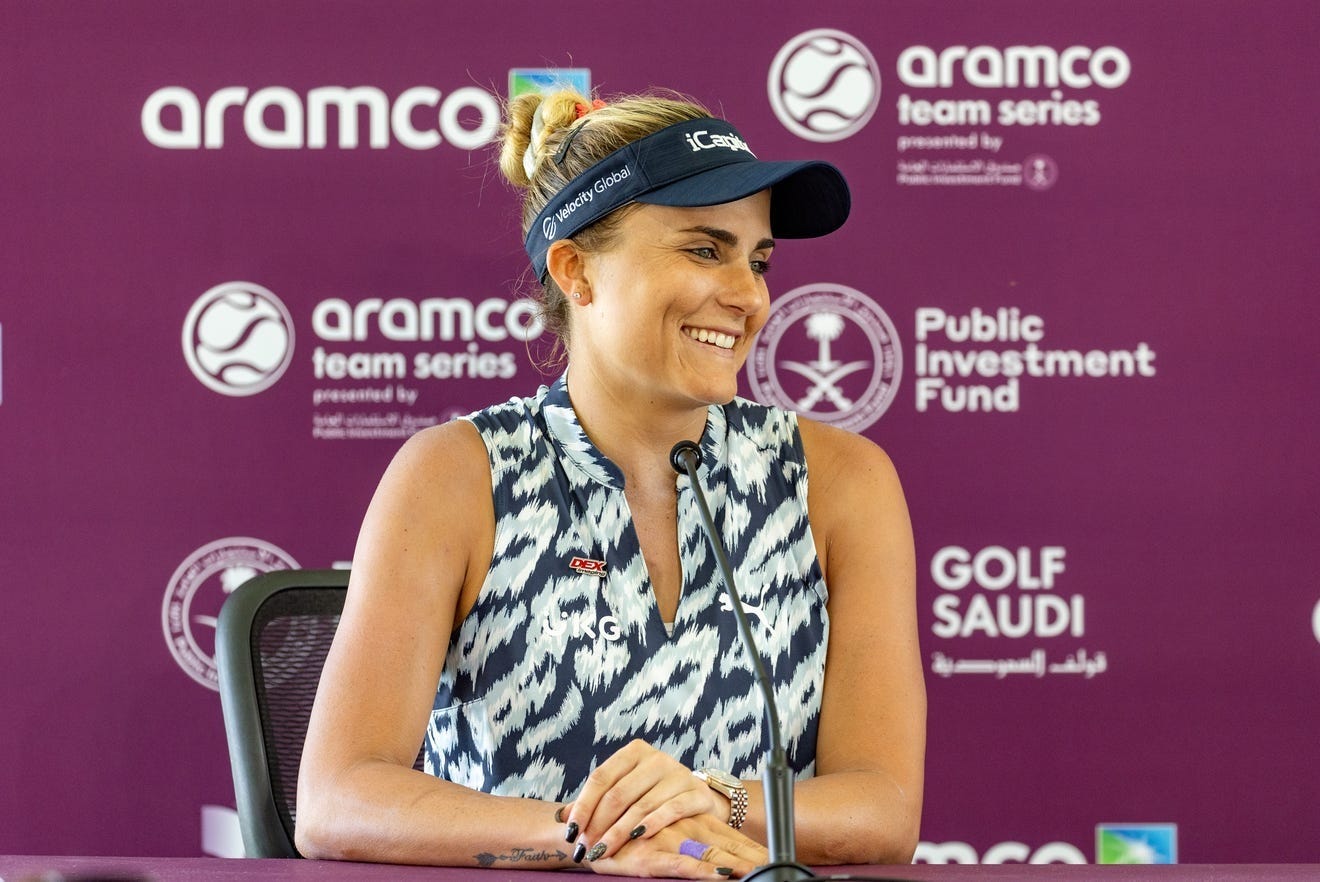 lexi thompson beach 0016