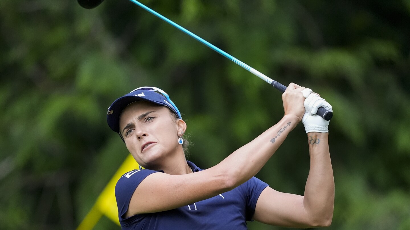 lexi thompson beach 0028