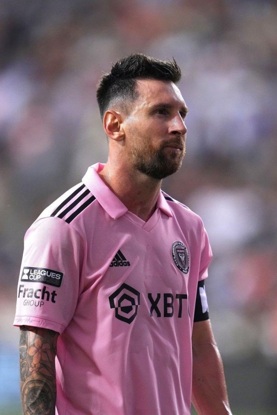 lionel messi eyes 0040