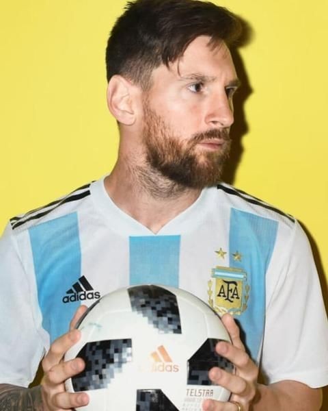 lionel messi eyes 0084