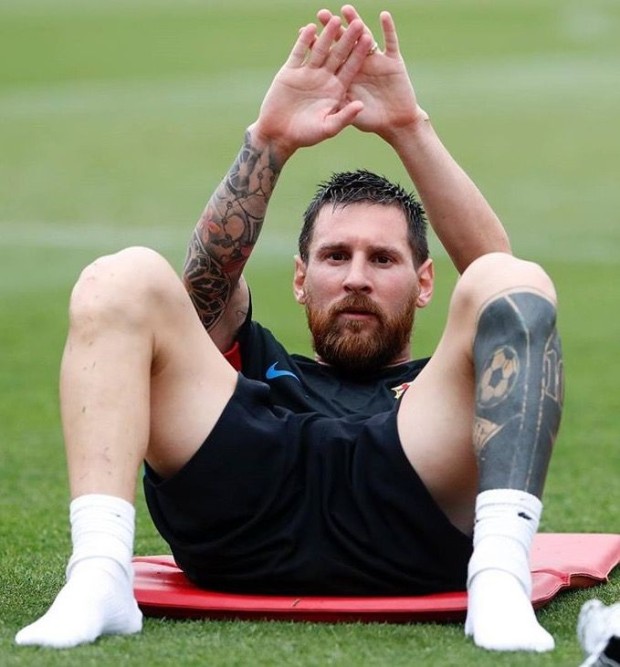 lionel messi full body 0094