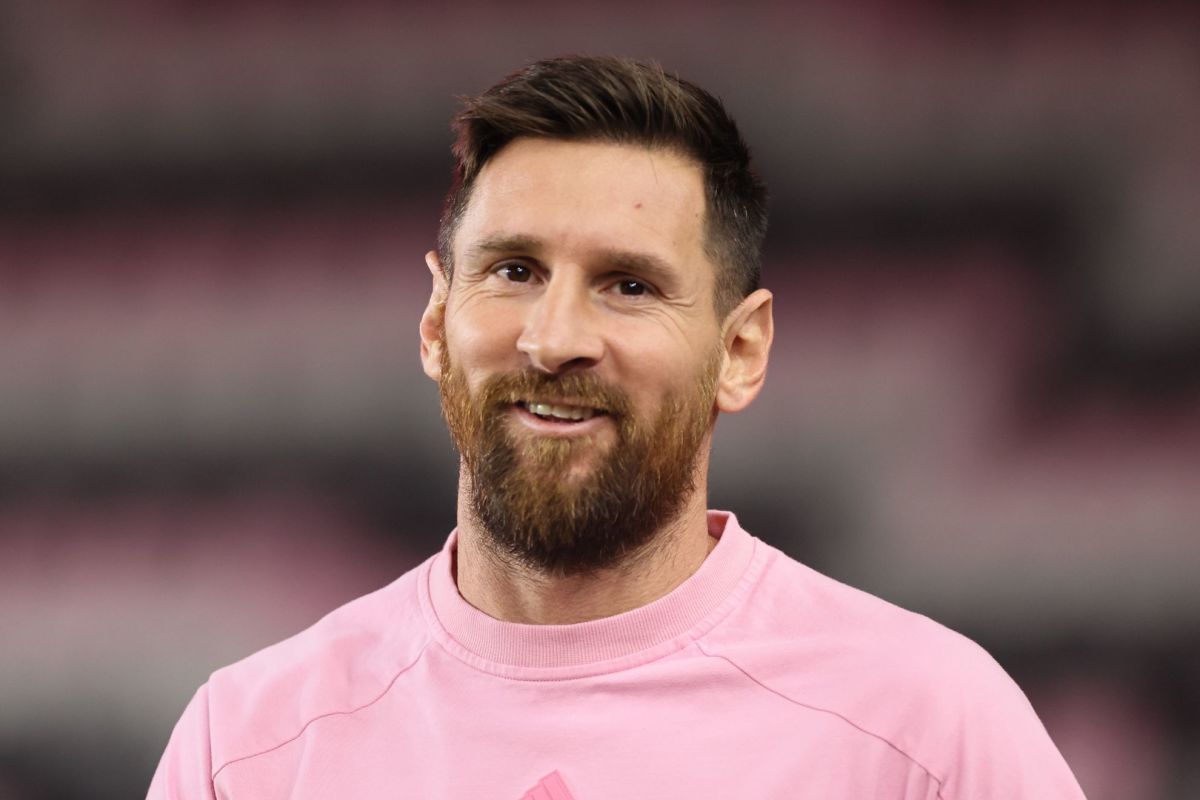 Lionel Messi historic matches images.